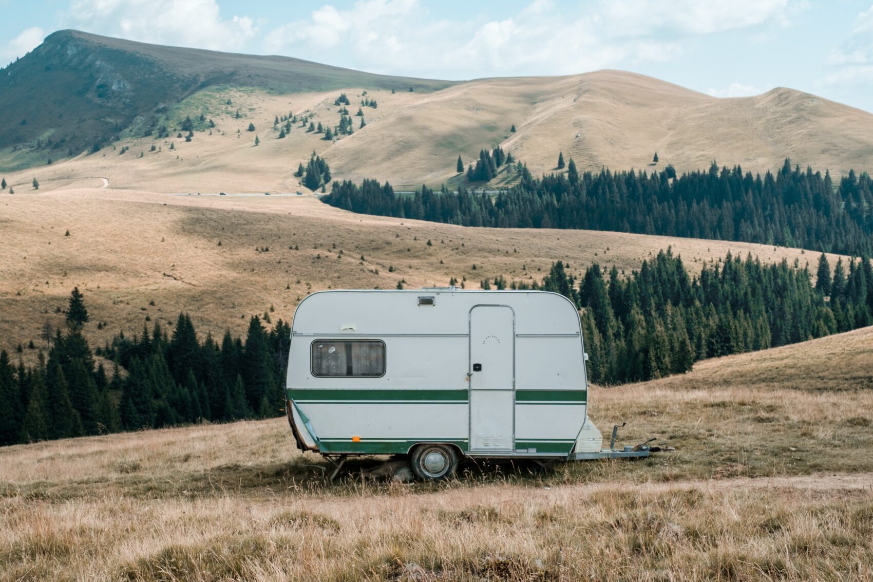 generation-family-properties-the-pros-cons-of-rv-living-year-round